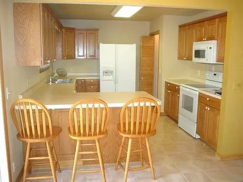 1220 4 N St, Bismarck, ND 58501 photo 4