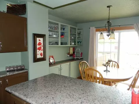 1848 Divide Ave E, Bismarck, ND 58501 photo 4