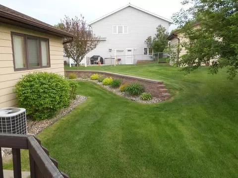 1782 Volk Dr, Bismarck, ND 58501 photo 18