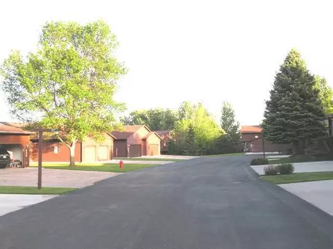 403 Brandon Dr E, Bismarck, ND 58503 photo 15