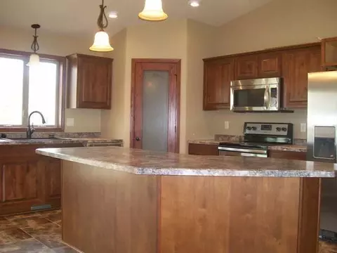 4808 Pumice Lp, Bismarck, ND 58503 photo 3