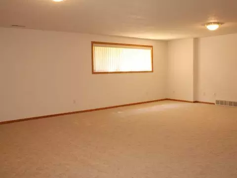 117 Calgary Ave E, Bismarck, ND 58503 photo 13