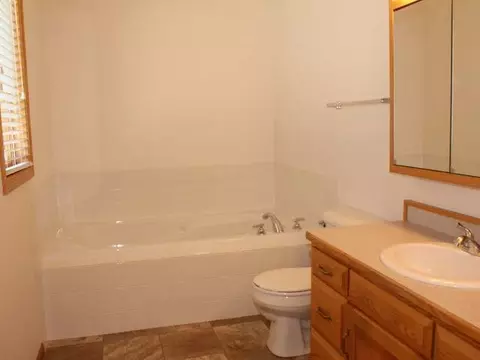 117 Calgary Ave E, Bismarck, ND 58503 photo 11
