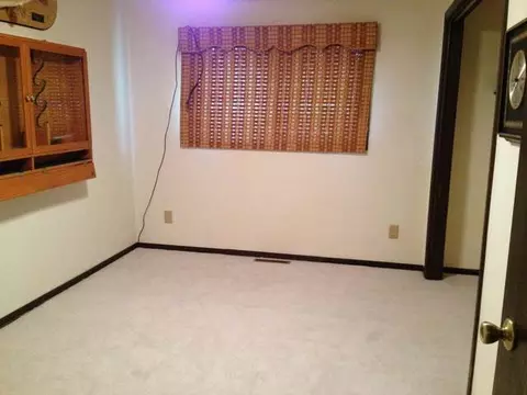 231 Sheila Dr, Beulah, ND 58523 photo 8