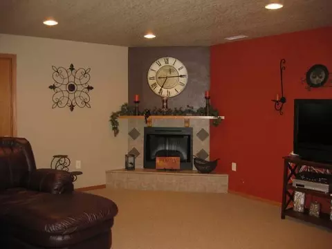 116 Montgomery Pl, Lincoln, ND 58504 photo 9