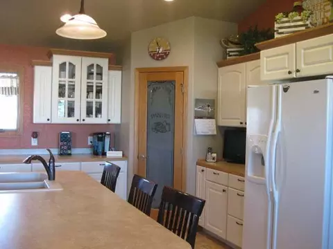 116 Montgomery Pl, Lincoln, ND 58504 photo 4