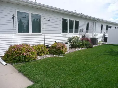 3003 Colorado Dr E, Bismarck, ND 58503 photo 8