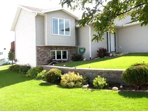 923 Chambly Ave, Bismarck, ND 58503 photo 9
