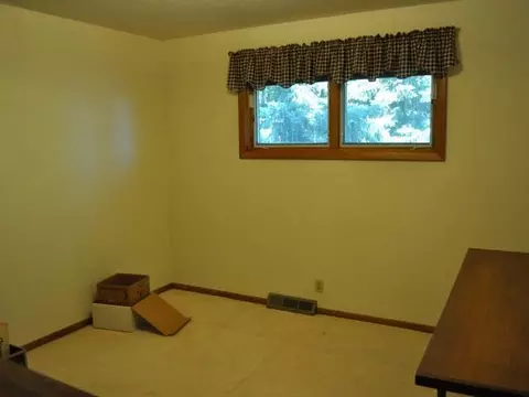 807 29th St N, Bismarck, ND 58501 photo 10