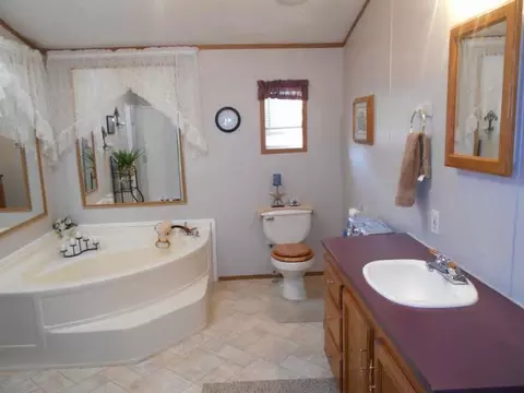 5126 Red Coat Loop, Bismarck, ND 58503 photo 8