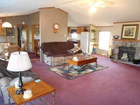 5126 Red Coat Loop, Bismarck, ND 58503 photo 2