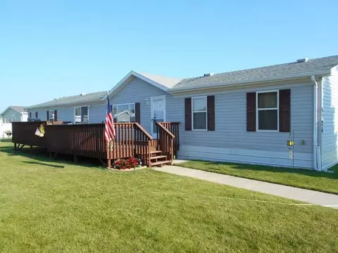 5126 Red Coat Loop, Bismarck, ND 58503 photo 1