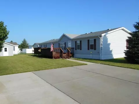 5126 Red Coat Loop, Bismarck, ND 58503 photo 9