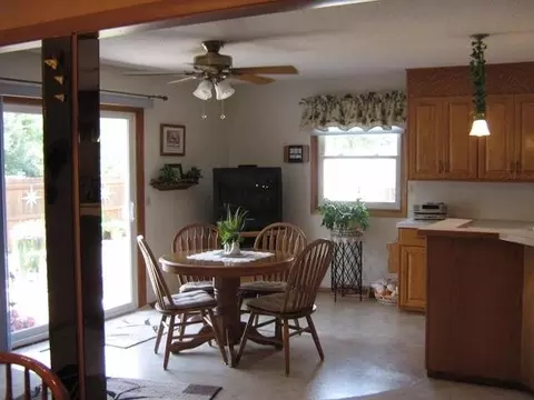 608 Garden Dr, Bismarck, ND 58504 photo 6