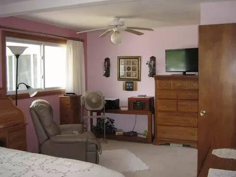 608 Garden Dr, Bismarck, ND 58504 photo 9