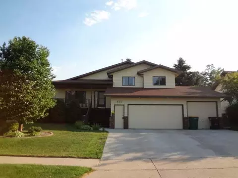233 Edmonton Dr E, Bismarck, ND 58503 photo 1