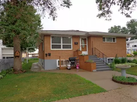 303 4th Ave NW, Mandan, ND 58554 photo 1