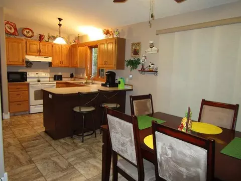 2008 10th Ave SE, Mandan, ND 58554 photo 2