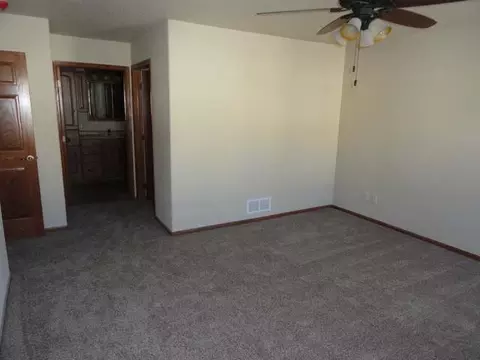 2504 Michael Ln SE, Mandan, ND 58554 photo 14