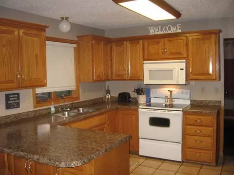 1250 Territory Dr, Bismarck, ND 58503 photo 4