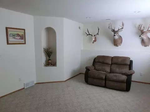 2506 9 Ave SE, Mandan, ND 58554 photo 25