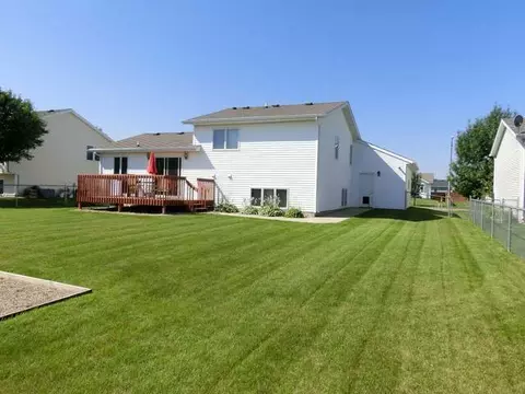 2506 9 Ave SE, Mandan, ND 58554 photo 33