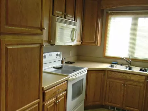 606 Wachter Ave E, Bismarck, ND 58504 photo 6