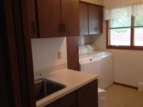 200 Elm Ave, Linton, ND 58552 photo 11