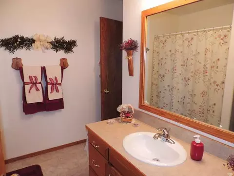 1508 3rd Ave NE, Mandan, ND 58554 photo 8