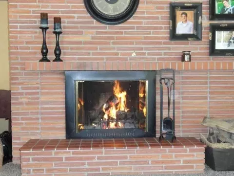 105 E Avenue Ave E, Bismarck, ND 58501 photo 2