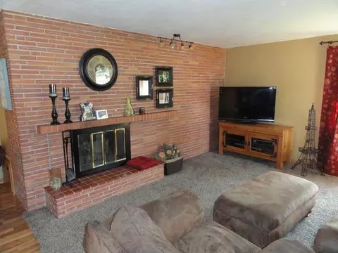 105 E Avenue Ave E, Bismarck, ND 58501 photo 4