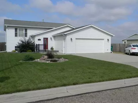 118 Libby Rd, Lincoln, ND 58504 photo 1