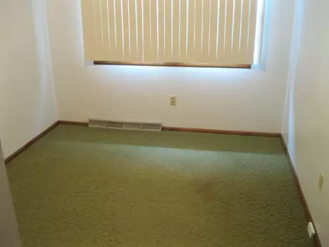 511 Park St, Flasher, ND 58535 photo 9