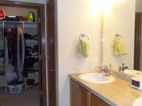 230 Brandenburg Lp, Bismarck, ND 58504 photo 11