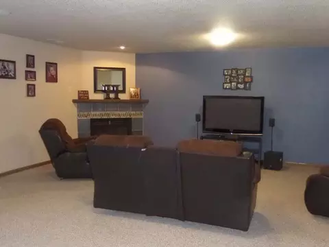 230 Brandenburg Lp, Bismarck, ND 58504 photo 12