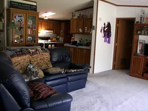 3929 4th St NE, Bowdon, ND 58418 photo 4