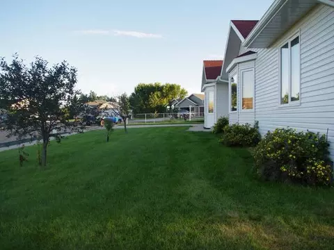 435 High Meadows Pl, Bismarck, ND 58501 photo 36