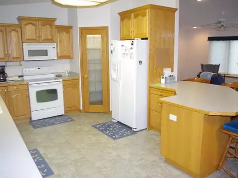 435 High Meadows Pl, Bismarck, ND 58501 photo 4