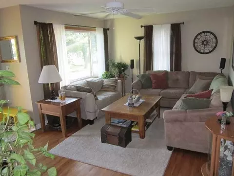 2114 D Ave E, Bismarck, ND 58504 photo 2