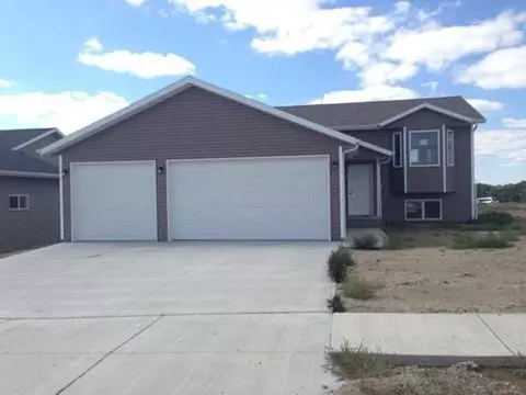 5606 Normandy St, Bismarck, ND 58503 photo 1