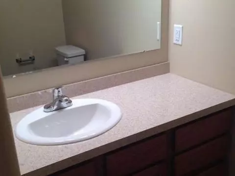5606 Normandy St, Bismarck, ND 58503 photo 7