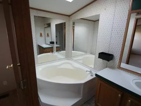 5123 Red Coat Loop, Bismarck, ND 58503 photo 10