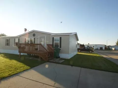 5123 Red Coat Loop, Bismarck, ND 58503 photo 1