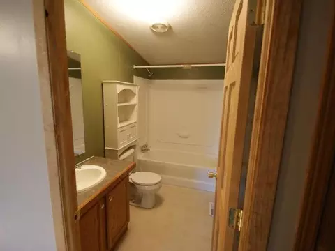 5123 Red Coat Loop, Bismarck, ND 58503 photo 16