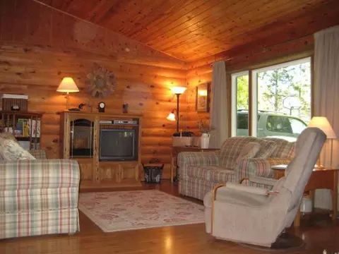 7541 Ash Ln, Bismarck, ND 58503 photo 5