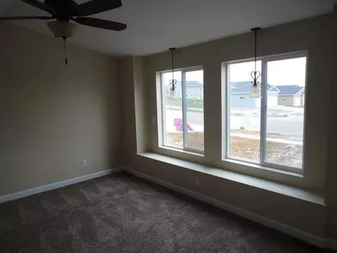 2001 Macedonia Ave SE, Mandan, ND 58554 photo 11