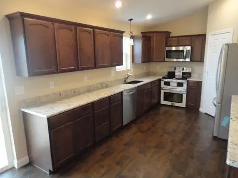 2001 Macedonia Ave SE, Mandan, ND 58554 photo 6