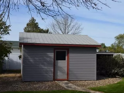 1013 Beacon Ln, Beulah, ND 58523 photo 9
