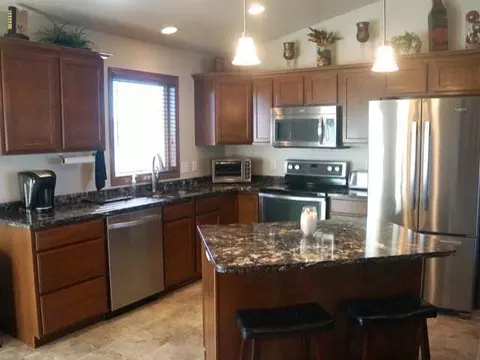 209 Brandenburg Lp, Bismarck, ND 58503 photo 5