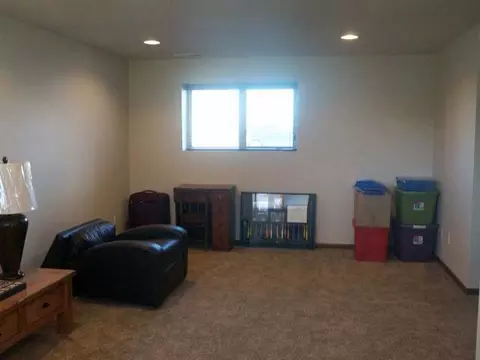 209 Brandenburg Lp, Bismarck, ND 58503 photo 15